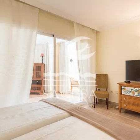 44677 - Hacienda Playa - 2 Bedrooms Pool View Marbella