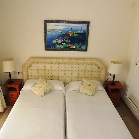 44677 - Hacienda Playa - 2 Bedrooms Pool View Apartment Marbella