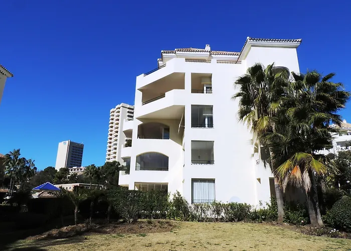 Aparthotel Hacienda Playa Marbella