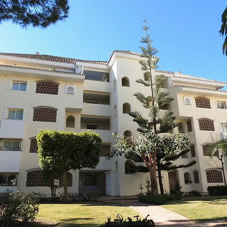 44677 - Hacienda Playa - 2 Bedrooms Pool View Marbella